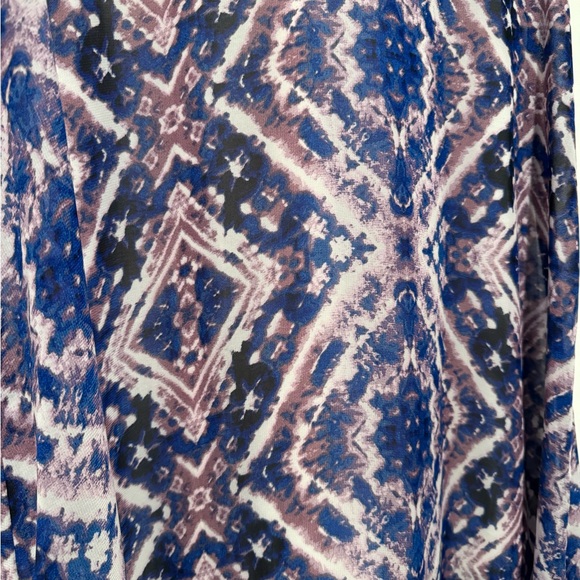 Show me your Mumu lavender and blue sleeveless maxi with asymmetrical hem small - Picture 4 of 8